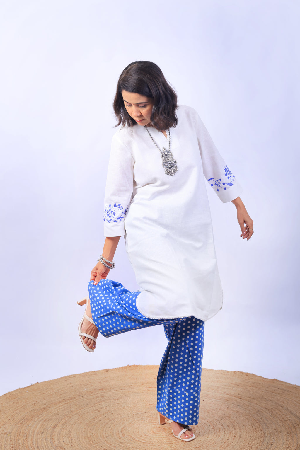 White  embrioded farsi suit