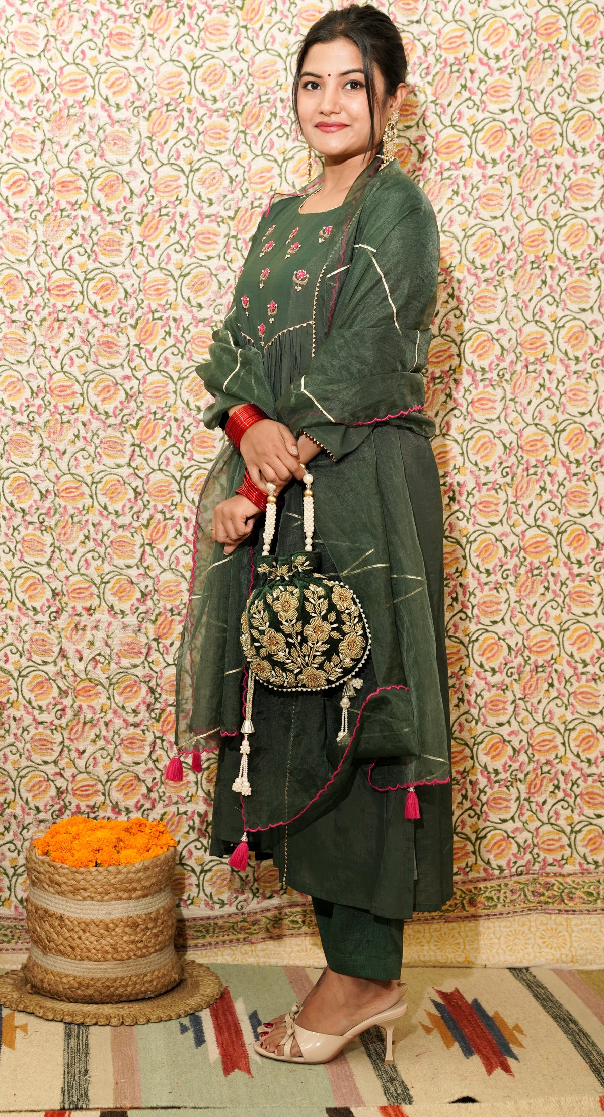 Abhaya  bottle green chanderi kurta set