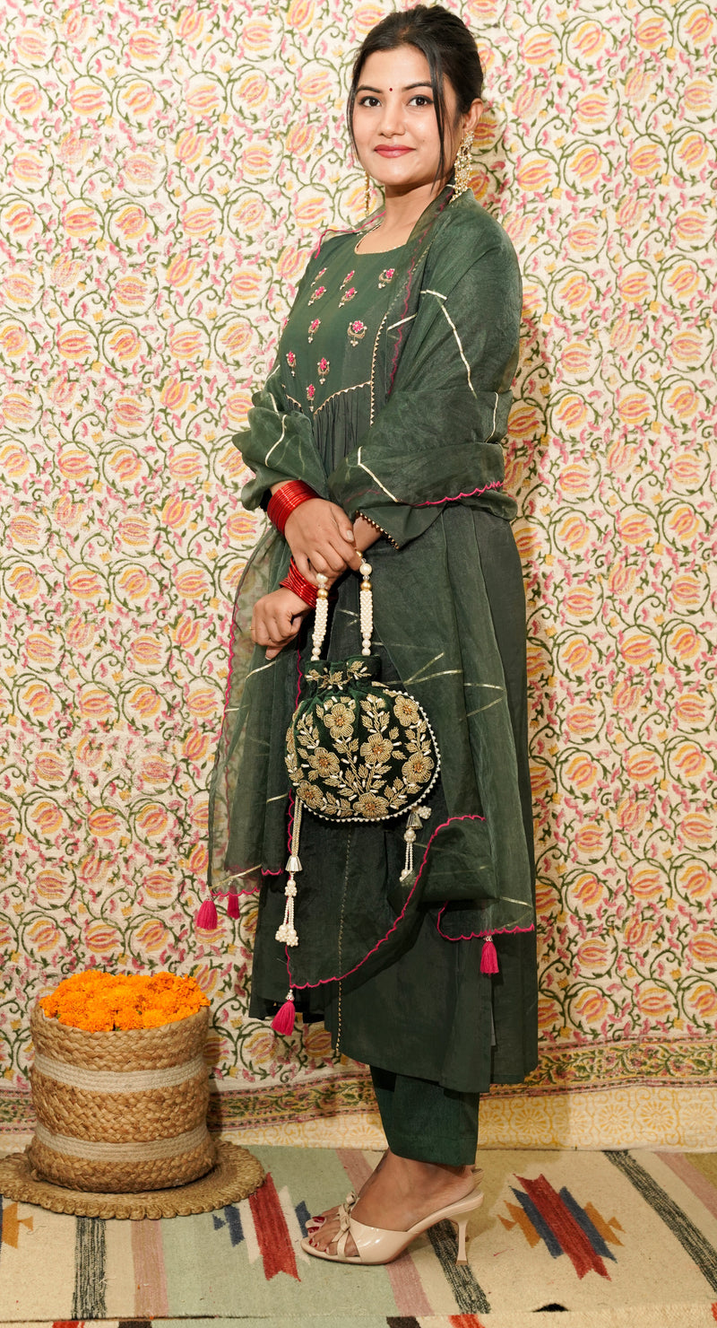 Abhaya  bottle green chanderi kurta set